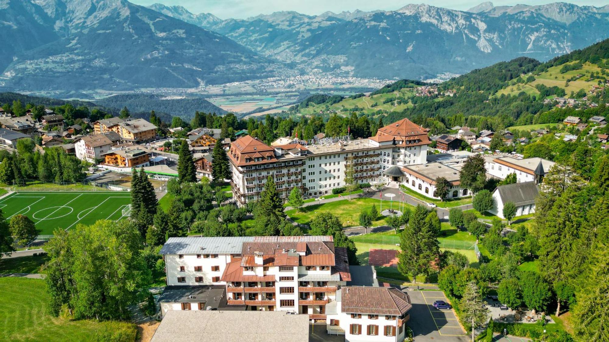 Villars Lodge エクステリア 写真