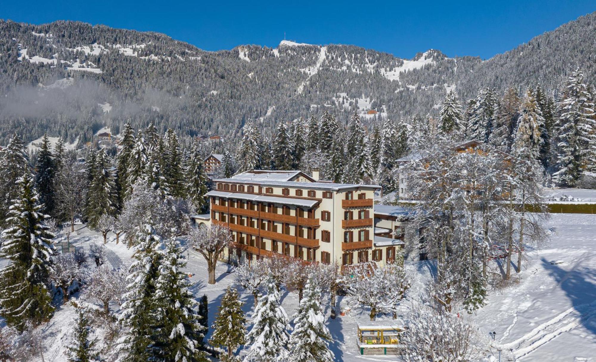 Villars Lodge エクステリア 写真